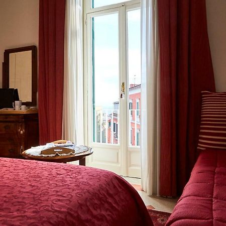 Suite Klimt P.Zza Amedeo Νάπολη Εξωτερικό φωτογραφία